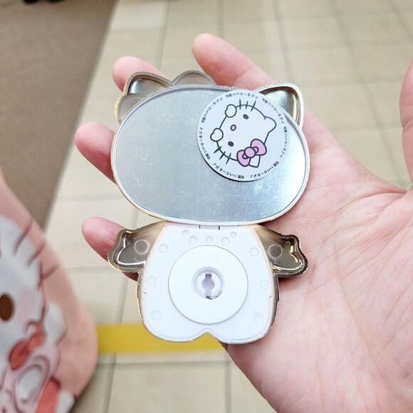 Brand New Sanrio Hello Kitty Gold Cell Phone Case Mirror & Stand - Picture 5 of 5